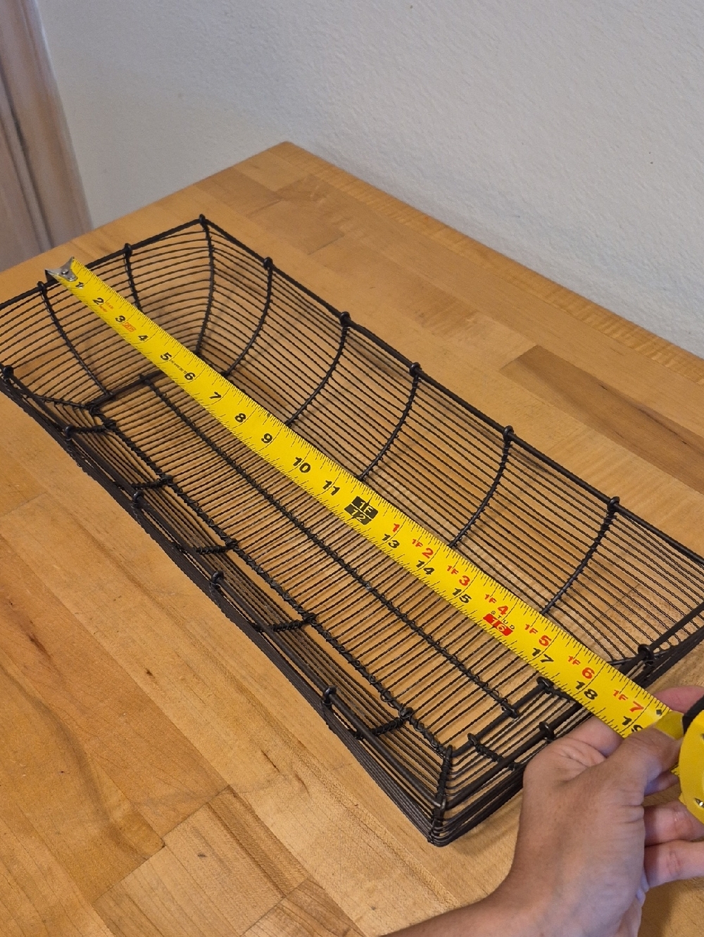 Large Rectangular Wire Basket - Picture 4 of 9